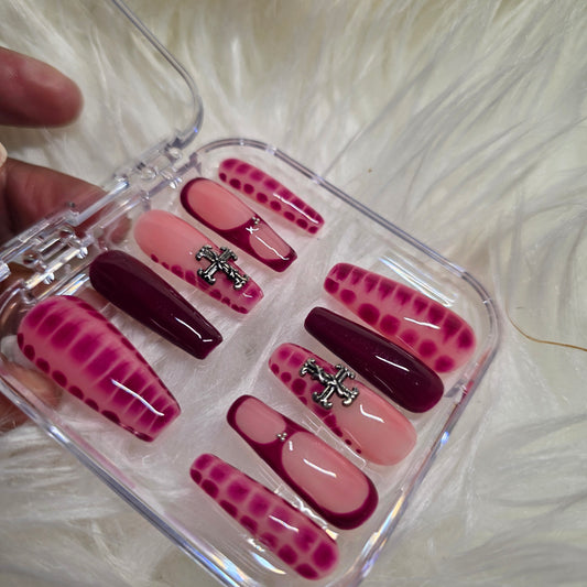 press on nails by candyleehair